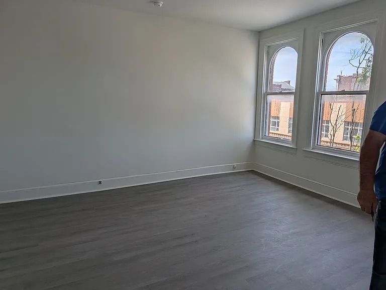 21-23 N Beaver St — Photo 5