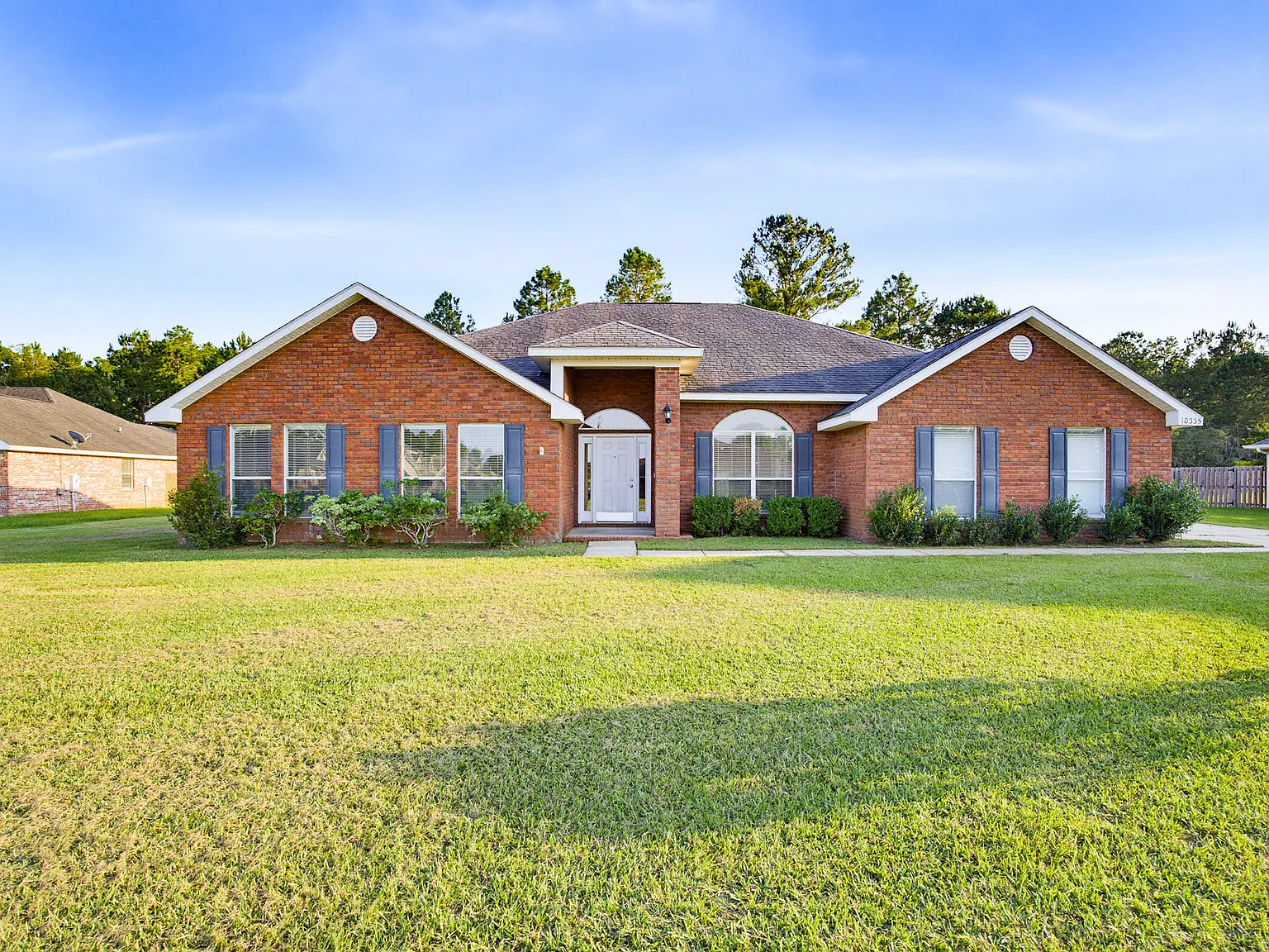 4 bed, 3117 sqft, $2,800 — Photo 2