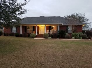 5604 Remington Rd, Moss Point, MS 39562