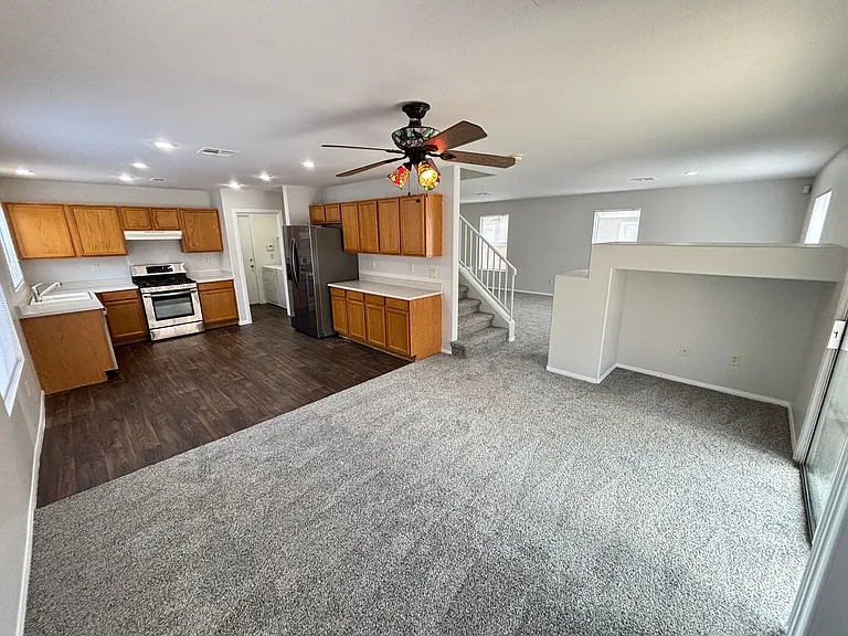 3237 Little Stream St — Photo 8