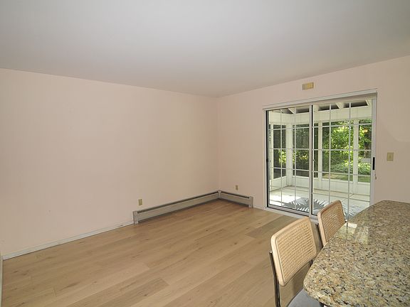 4th image of 40 Southwind Dr #40