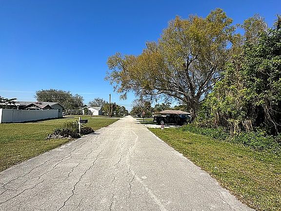 3rd image of 218 Lincoln Ave