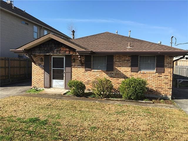 1st image of 822 Cedar Ave