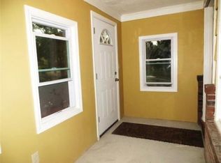 122 Wood Ave, Hyde Park, MA 02136