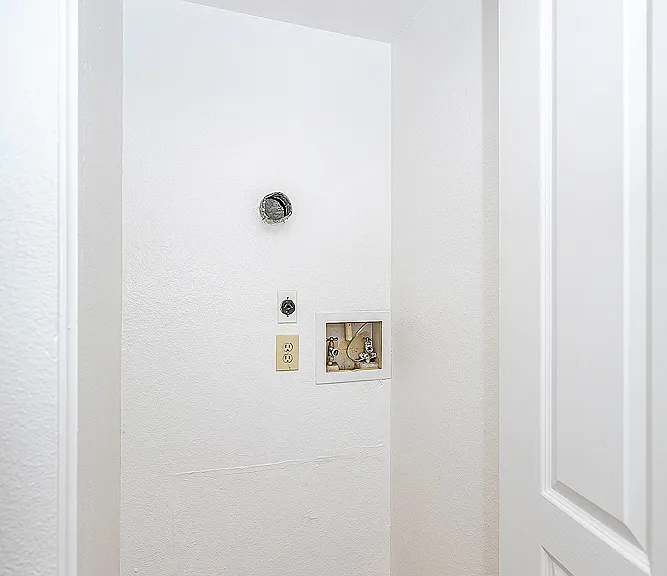 Closet with W/D hookup
