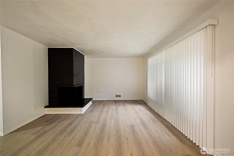5th image of 8408 121st Street SW