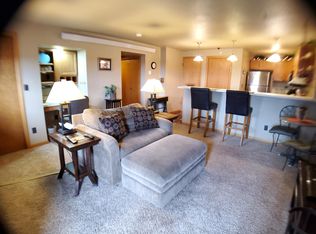 1284 Woodridge Dr, Rapid City, SD 57701