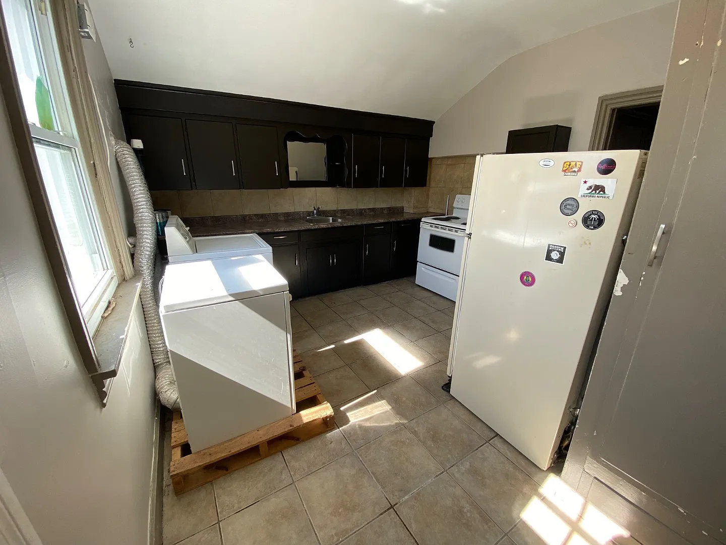 26 Eastchester St Catharines ON L2P 2V6 — Photo 2