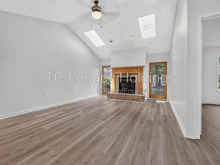 603 Hayes St — Photo 8