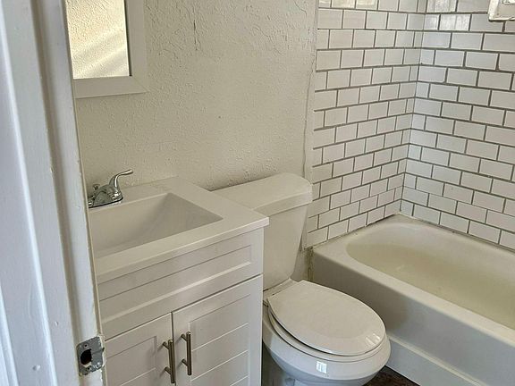 5th image of 6153 Isabel Ave #1