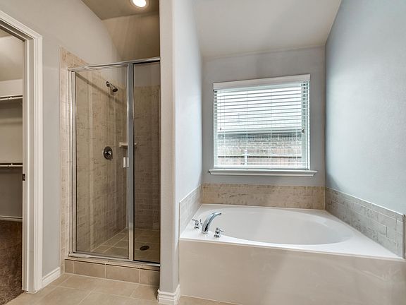 3rd image of 1432 Palasades Ct