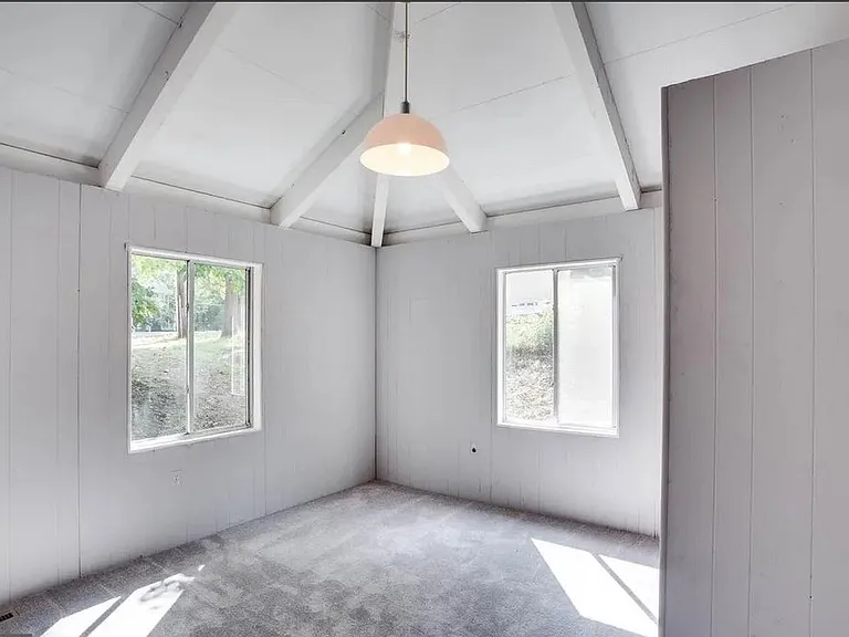 982 Golden West Way — Photo 6
