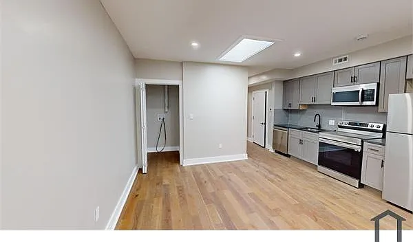 1703 W Virginia Ave NE #4