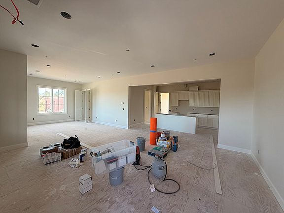 3rd image of 6801 River Rd #407