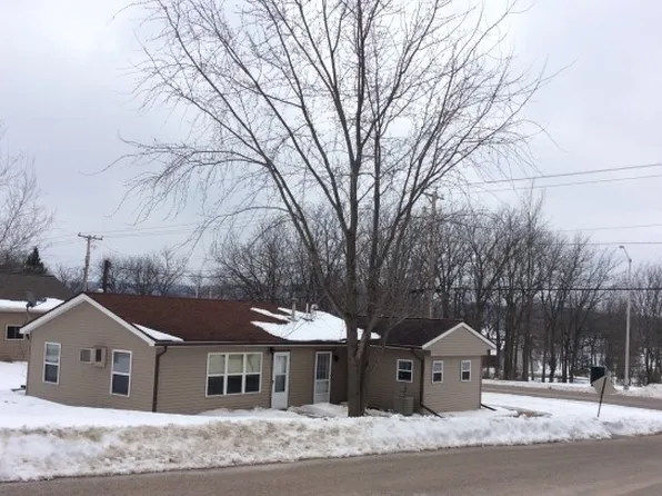 577 W Main St, Merrimac, WI 53561