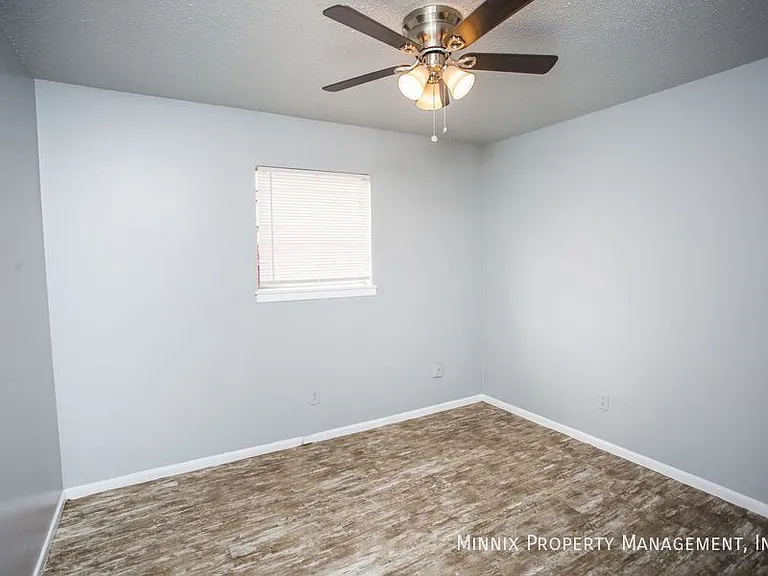 3104 Avenue N — Photo 17