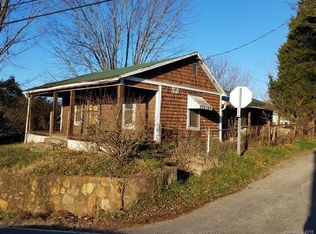 109 N Canton Rd, Canton, NC 28716