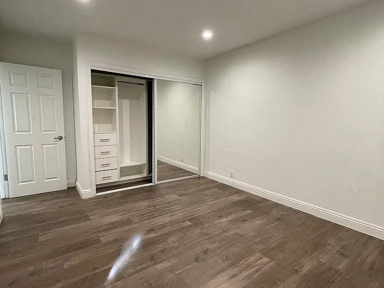 255 N Union Ave #6 — Photo 2