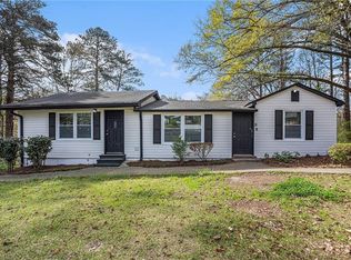 1113 Lakeview Dr, Jonesboro, GA 30236