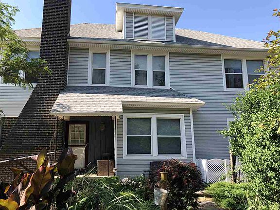 2nd image of 604 E Cambridge Ave