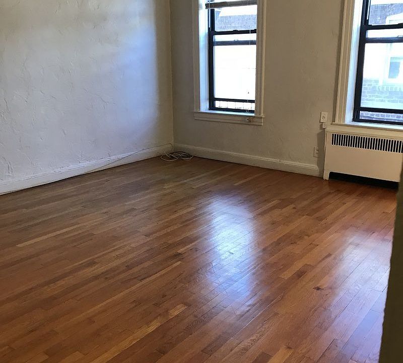 1st image of 4045 201st St APT 15