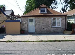 301 Colony Ave, Staten Island, NY 10306