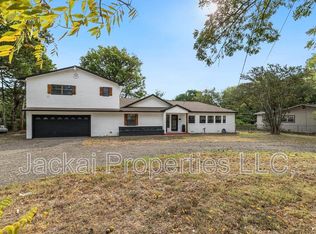 2038 Avon Dr, Denison, TX 75020