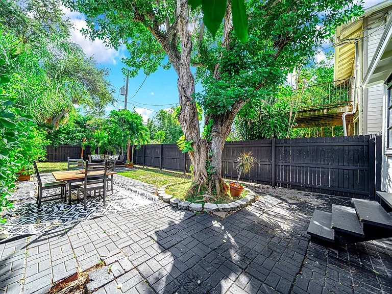 308 S L St — Photo 19