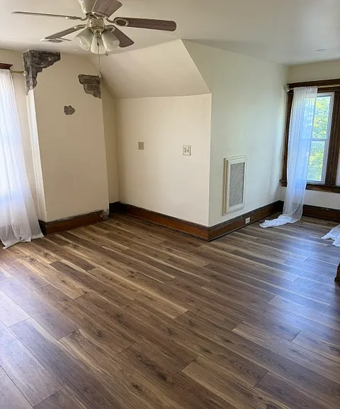 709 Harvard St #2 — Photo 12