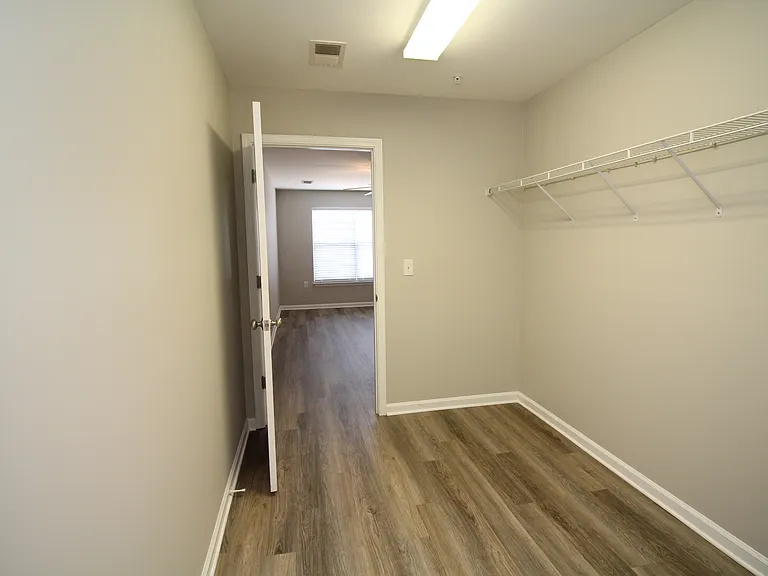 7100 W Friendly Ave #111 — Photo 11
