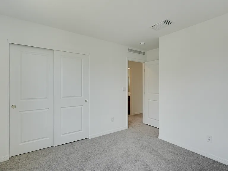 10303 Dallington St — Photo 13