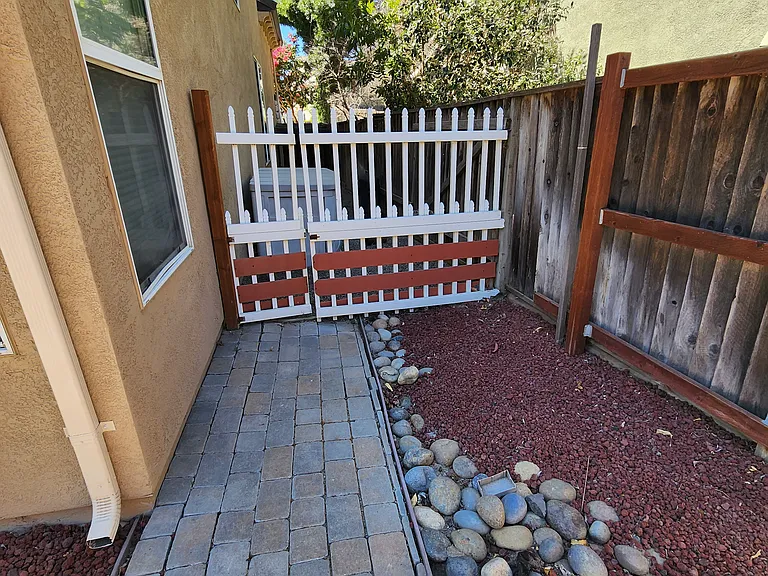 535 Centre Court Dr — Photo 11