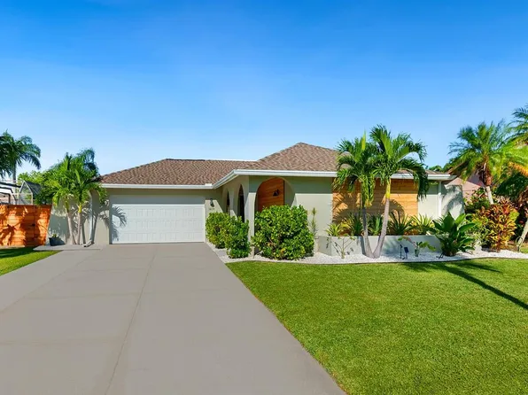 3659 Kingston Blvd, Sarasota, FL 34238