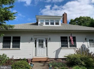 1183 E Cedarville Rd, Pottstown, PA 19465