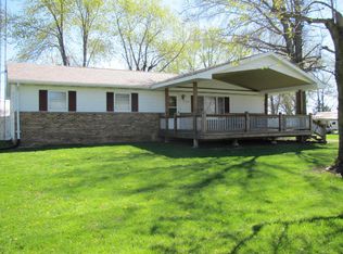 3670 Selmaville Rd, Salem, IL 62881