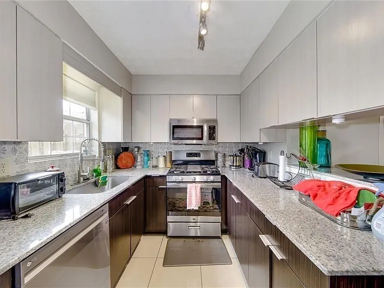 6638 Witherington Ct — Photo 7