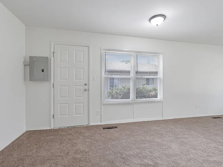 7399 Wollam Ave — Photo 3