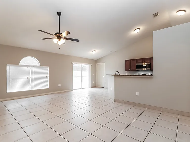 1932 Peridot Cir — Photo 5