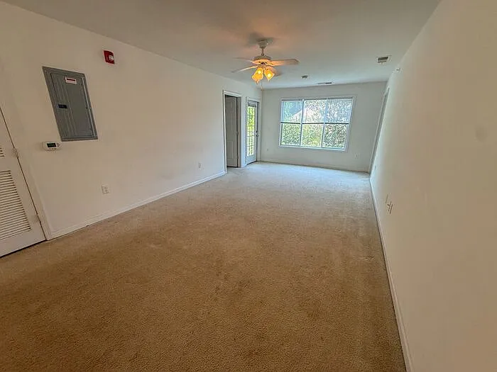 1501 Graduate Ln — Photo 5