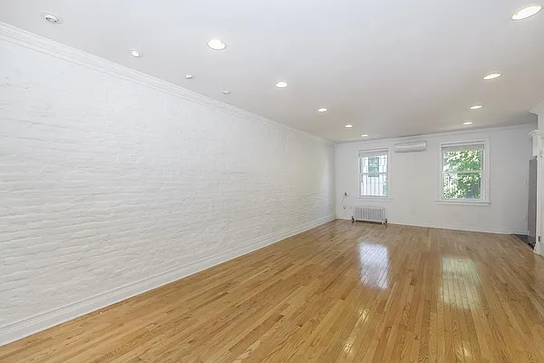 Rented by Corcoran | media 14