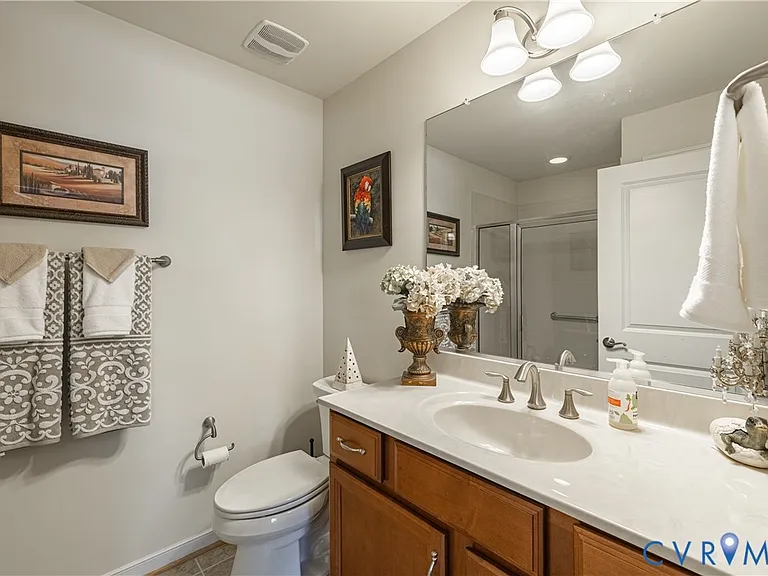 3921 Liesfeld Pl — Photo 10