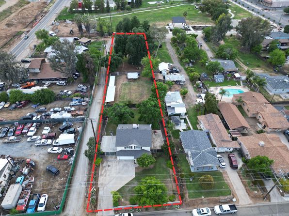 131 Pomegranate Street, Woodlake, CA 93286