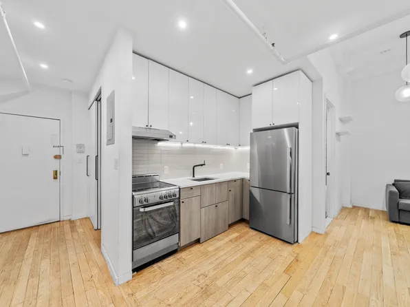 584 Myrtle Avenue image 1 of 15