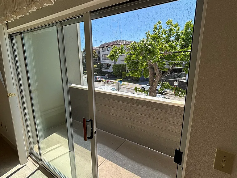 1245 Oak Grove Ave #305 — Photo 7