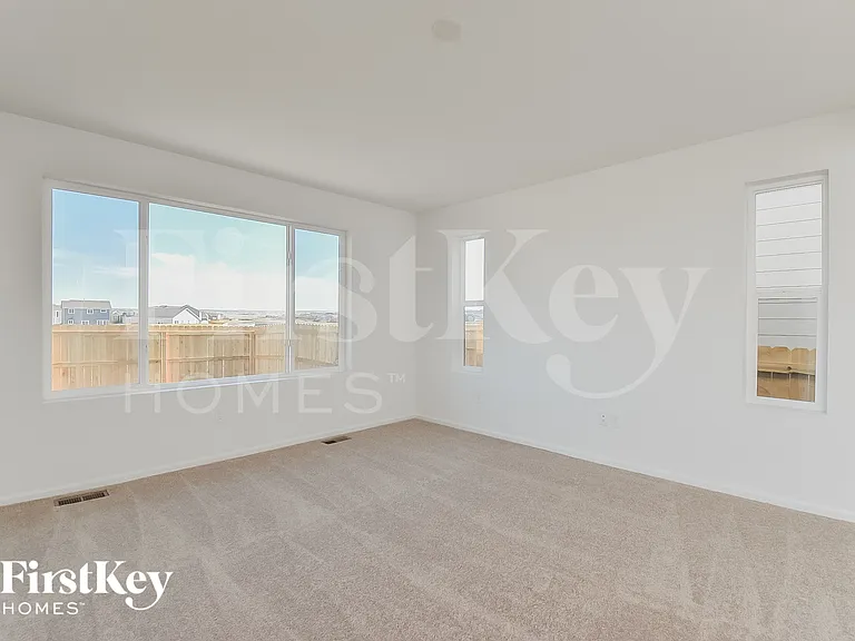 10610 Luneth Dr — Photo 2
