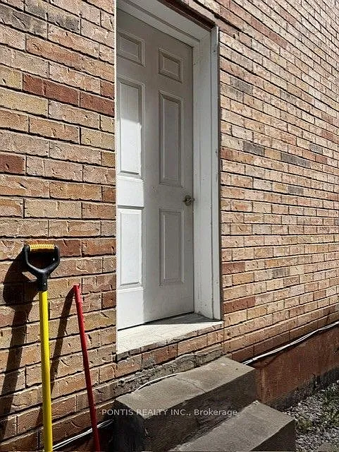 2 bed, $1,390 — Photo 2