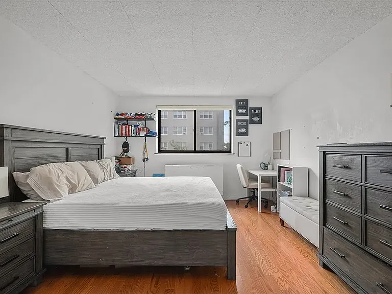 3220 Fairfield Ave #4D — Photo 13