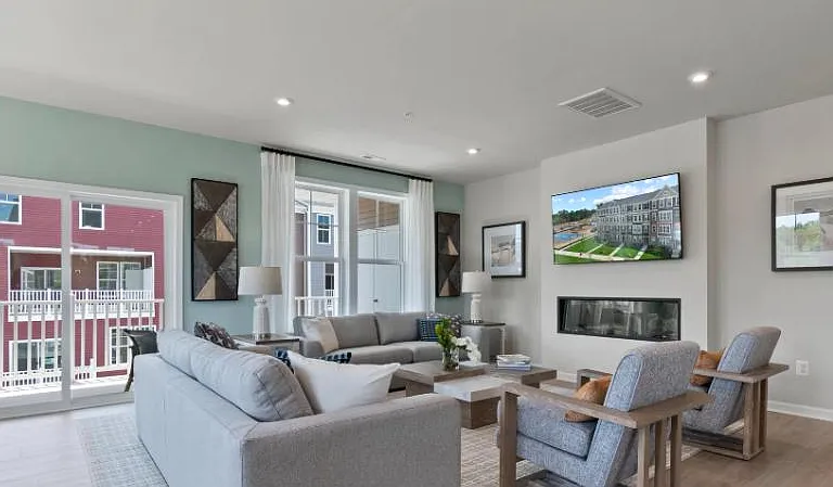 228 Brattice Dr #310 — Photo 3