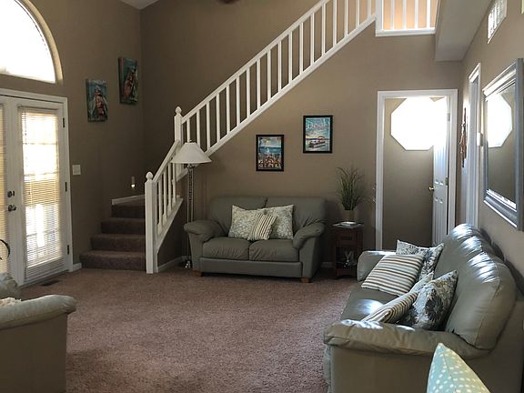 Staircase to 2nd Floor
