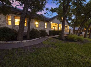 124 Bridgepoint Dr, Kingsland, TX 78639